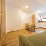 Erlenuv Dvur Гостевой дом 3*