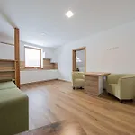 Erlenuv Dvur Гостевой дом 3*