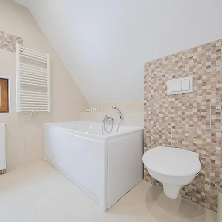 Erlenuv Dvur 3*