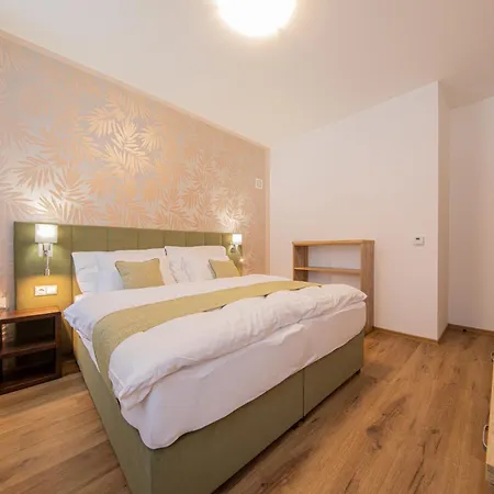 Erlenuv Dvur 3*