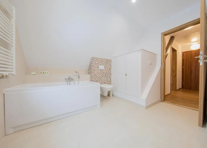 Erlenuv Dvur Affittacamere 3*