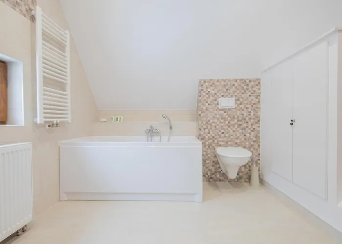 Affittacamere Erlenuv Dvur 3*